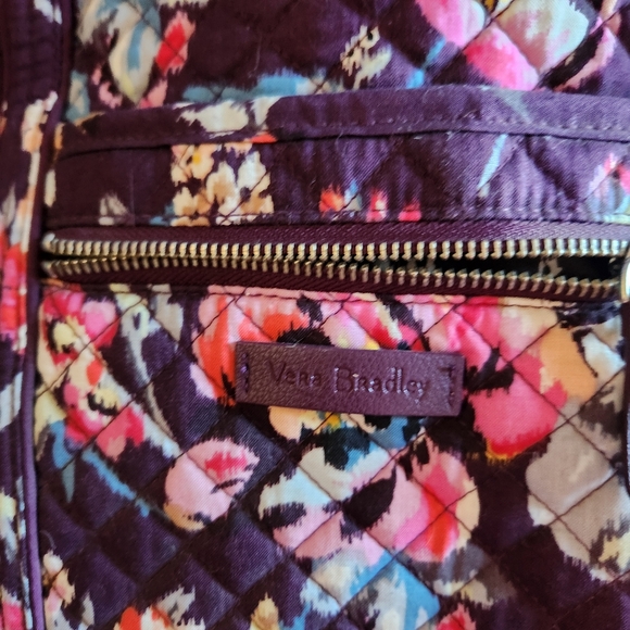 ❤️ 💕Vera Bradley Purse Purple With Floral Print. - Picture 2 of 4